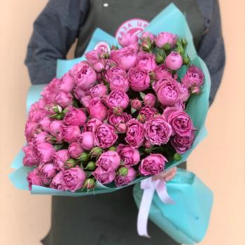 Букет из кустовых розовых роз артикул   164934