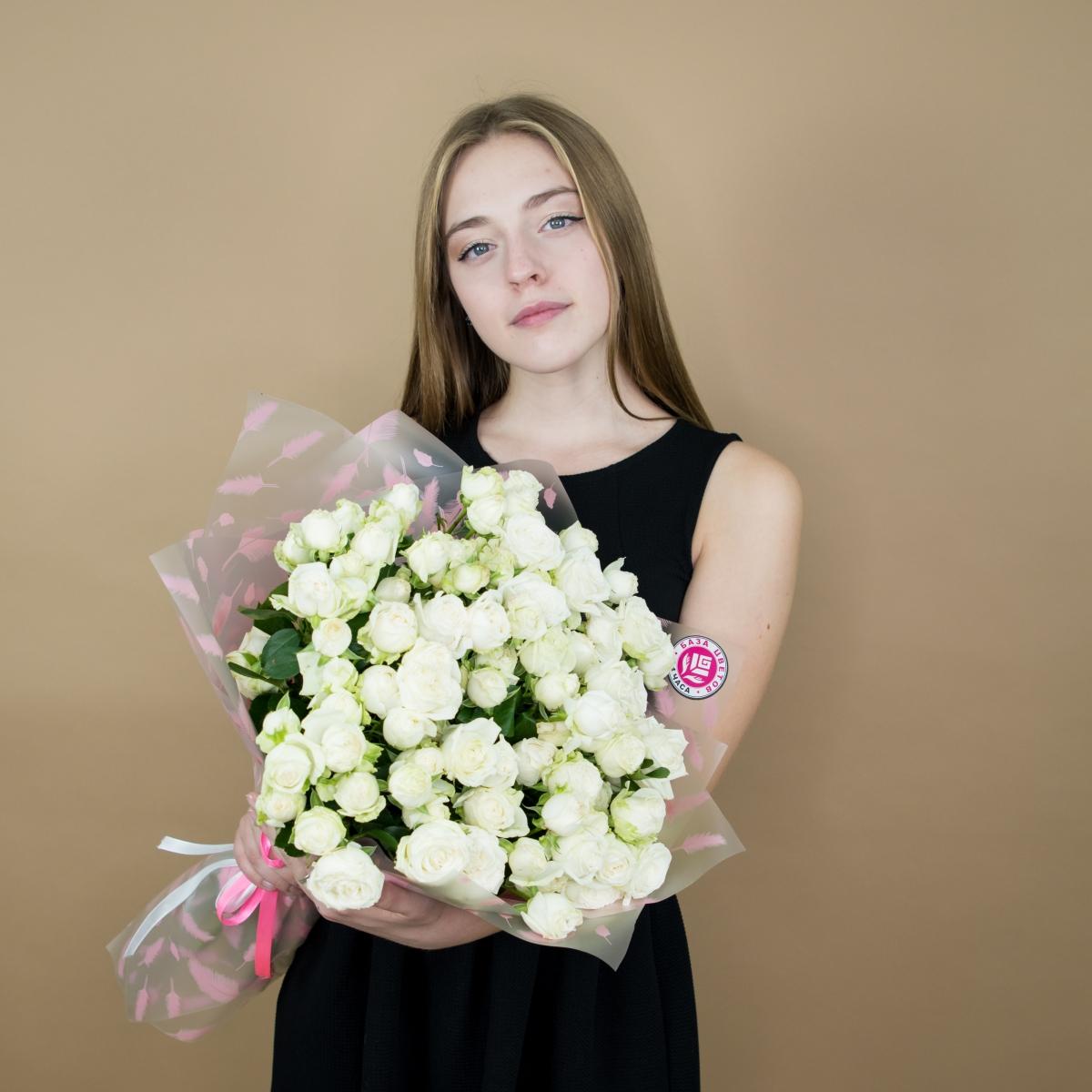 Розы кустовые белые [№  3696]